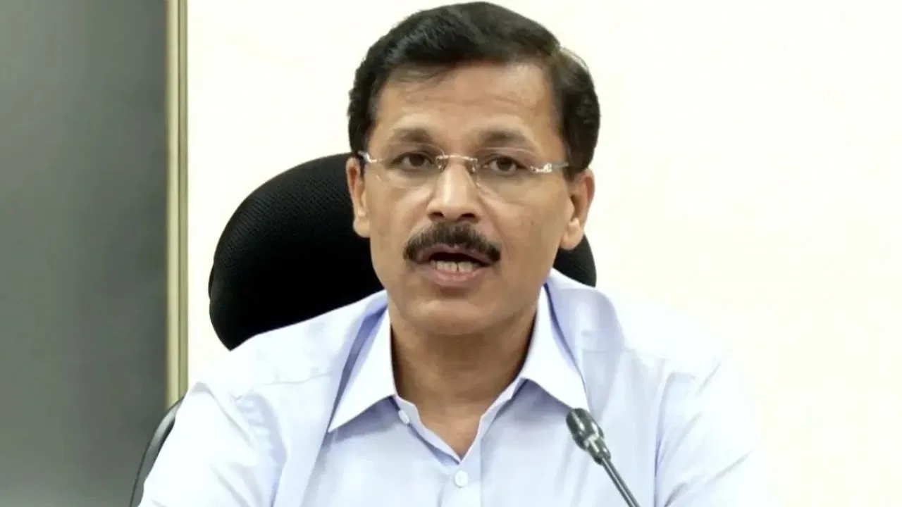 तुकाराम मुंढे यांना दणका, मुंढे इफेक्ट हॉटेल किचनमध्ये नाही तर एफडीएच्या तिसऱ्या मजल्यावर दिसणे गरजेचे, थेट पत्र..