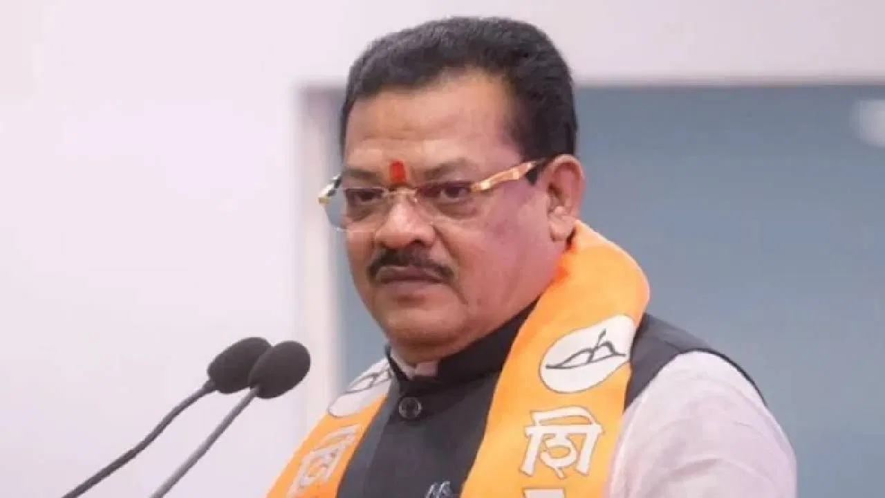 झकमारी केली अन् मंत्री झालो… संजय शिरसाट यांच्या विधानाने खळबळ; महायुतीच्या स्टेजवरच…