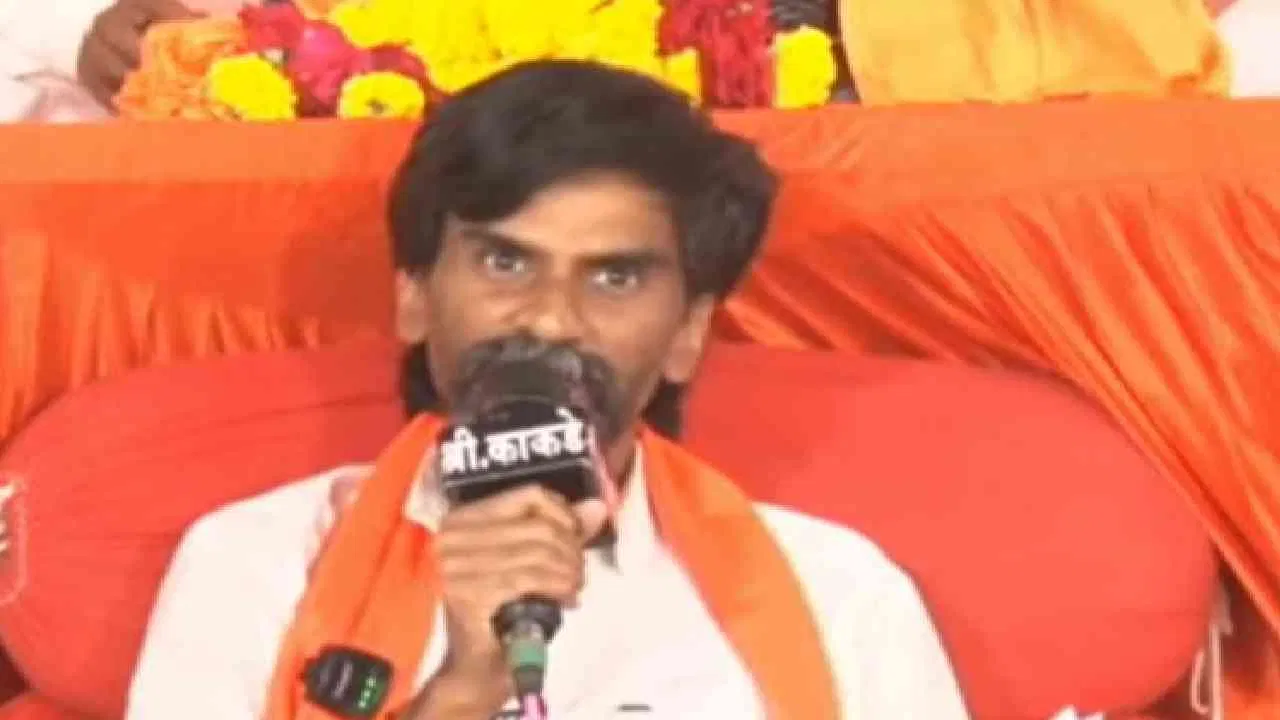 Manoj Jarange Patil : मनोज जरांगेंनी मुंबईत जायची आंदोलनाची तारीख केली जाहीर